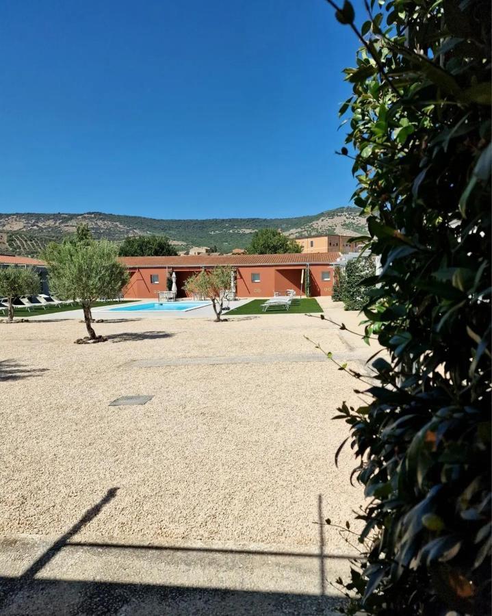 Bisus De Jara Hotel
