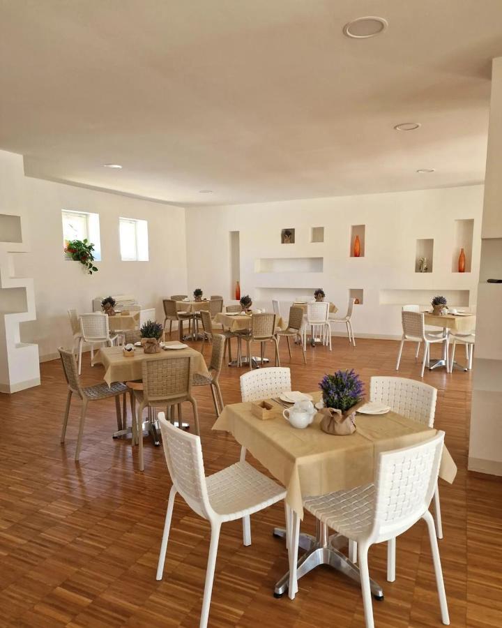 Bisus De Jara Hotel *